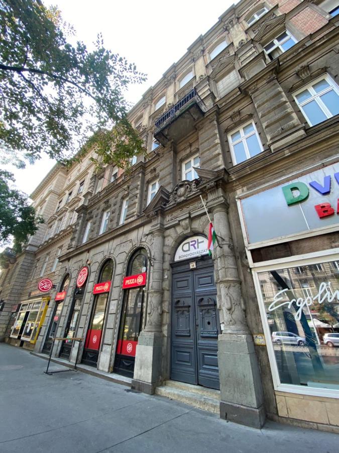 Luxury Nova Home Next To The New York Cafe Budapest Eksteriør bilde